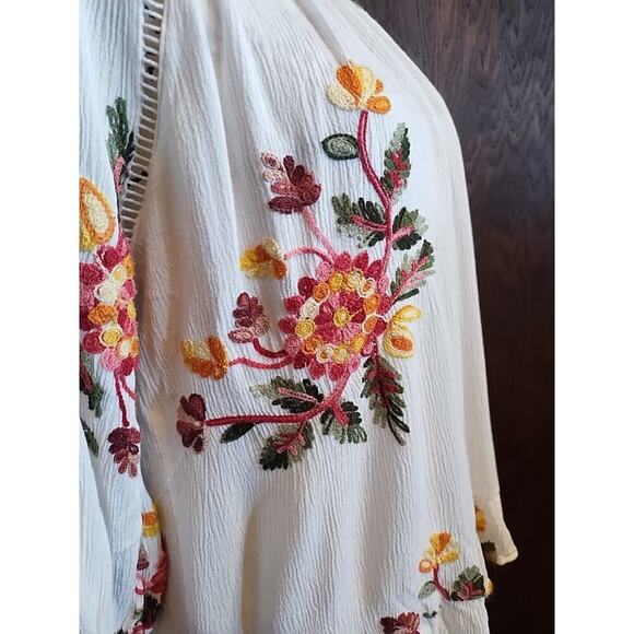 Liv Los Angeles Womens Medium Gauze Top White Embroidered Floral Boho Peasant - Picture 6 of 6